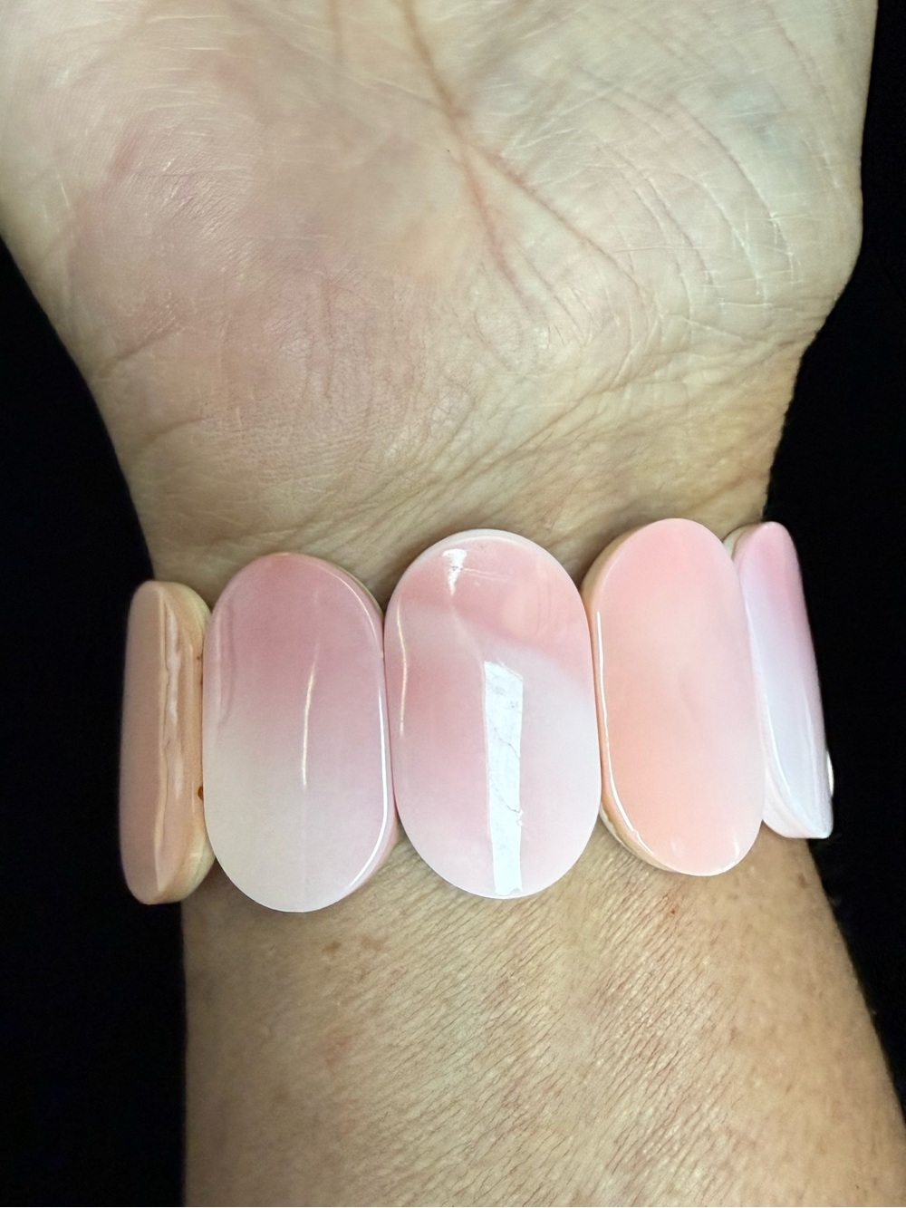 Pink Conch Shell Oval Stretch Bracelet